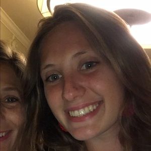 Meet your Posher, Tara